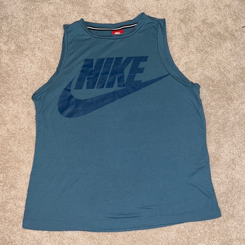 Sleeveless blue Nike t-shirt